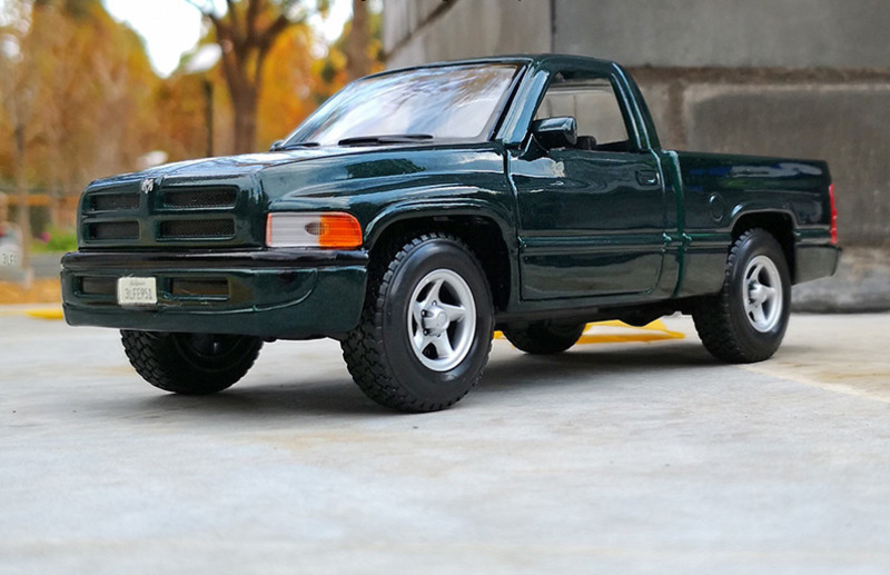 Vintage Collectible Trucks - 1/26 نادر جديد وصول سعر خاص