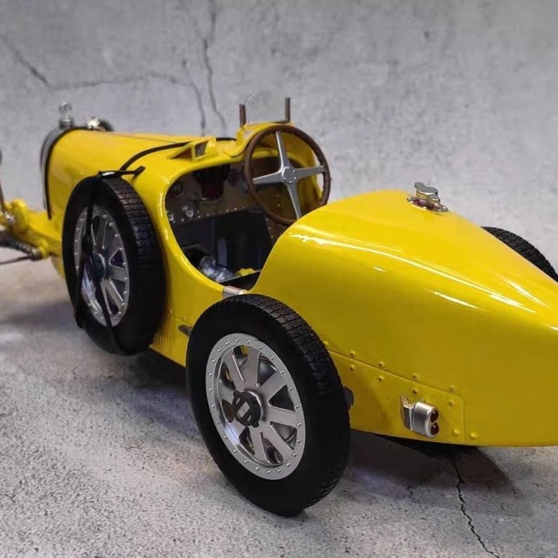 نموذج سيارة بوجاتي T35 الكلاسي - مراجعة Vintage Collectible Toy Cars وسعره